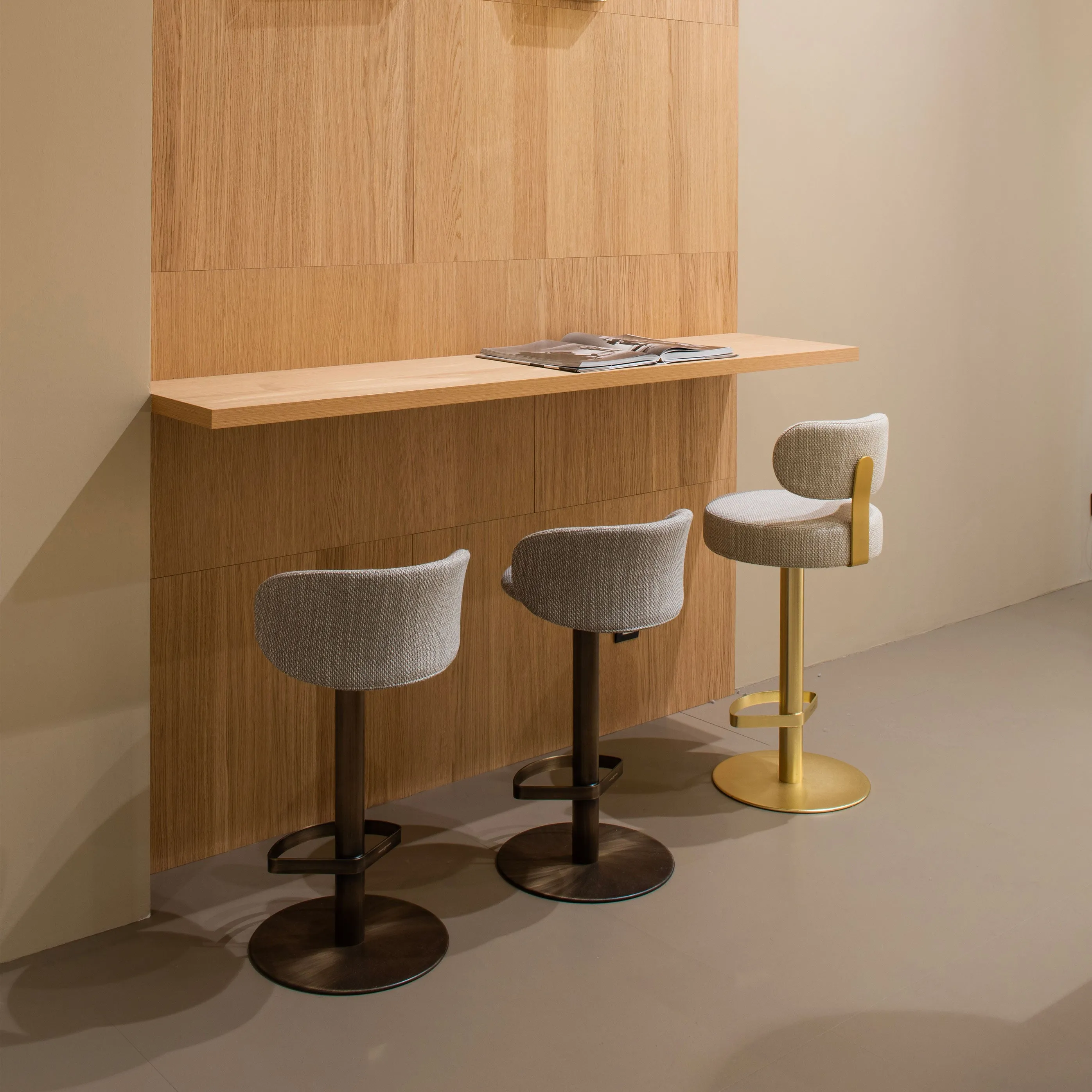 Alfred Fixed Bar Stool