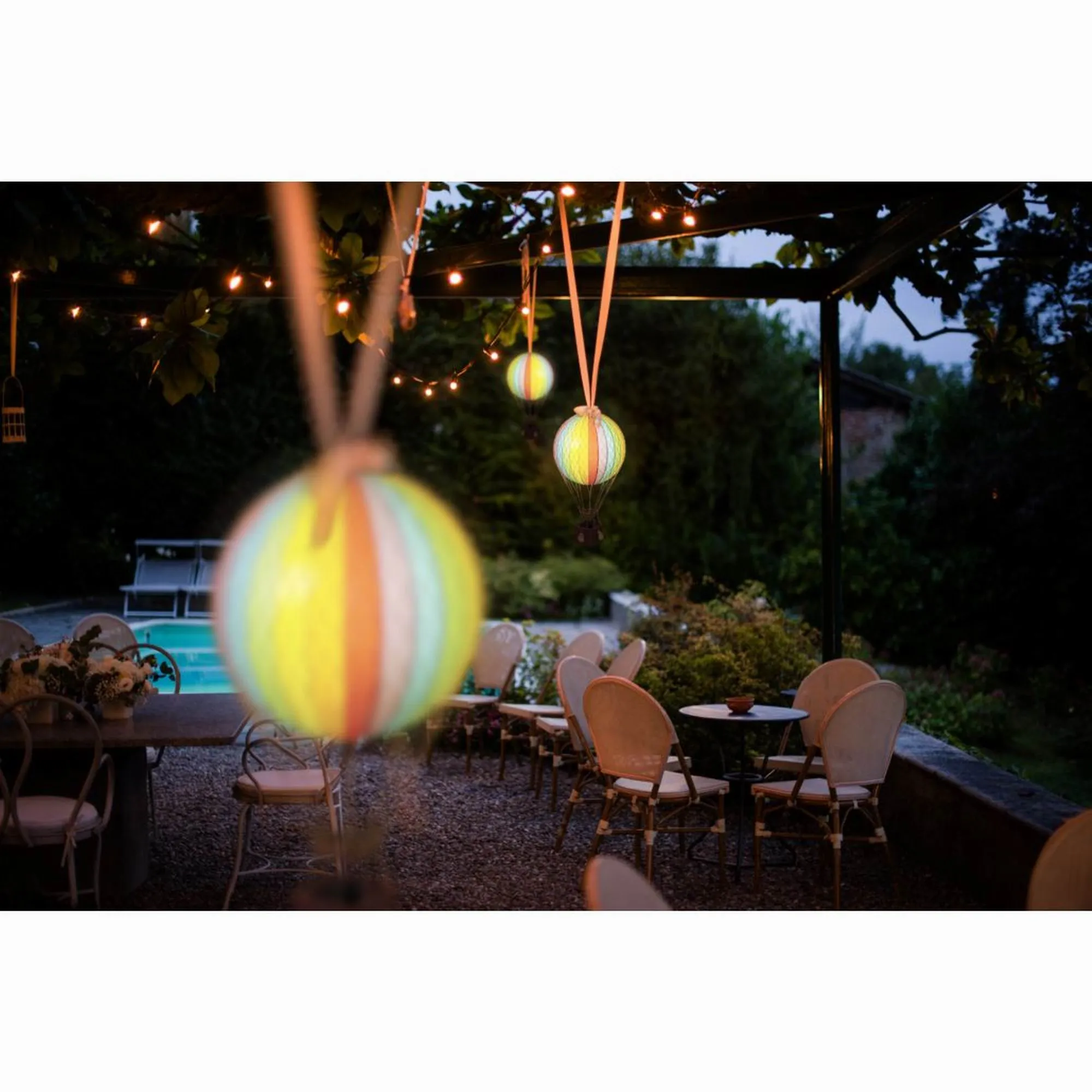 Authentic Models	Travel Light Led, Pink Light – 30CM