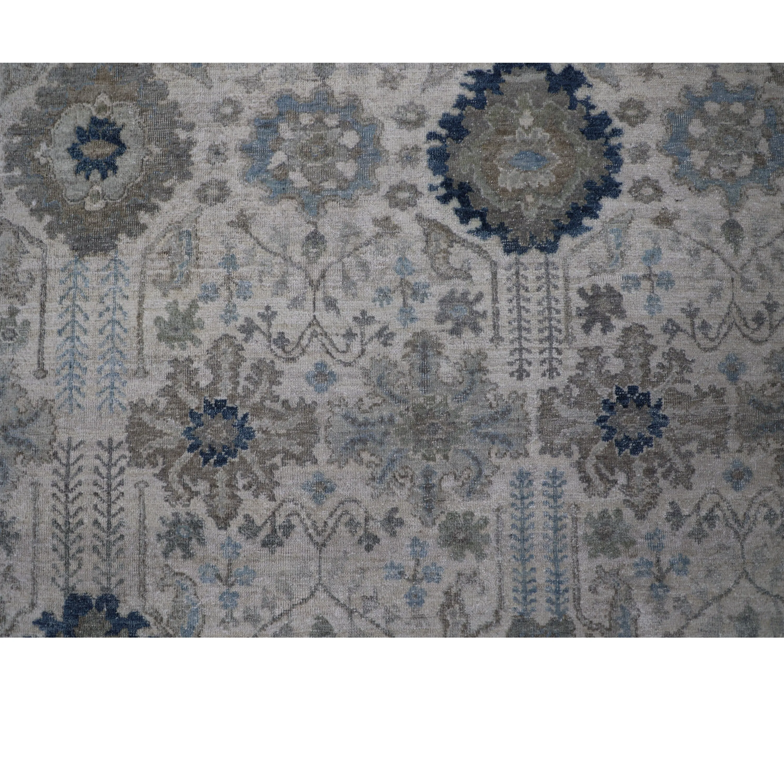 Grey Traditional Wool Rug - 10' x 13'9"