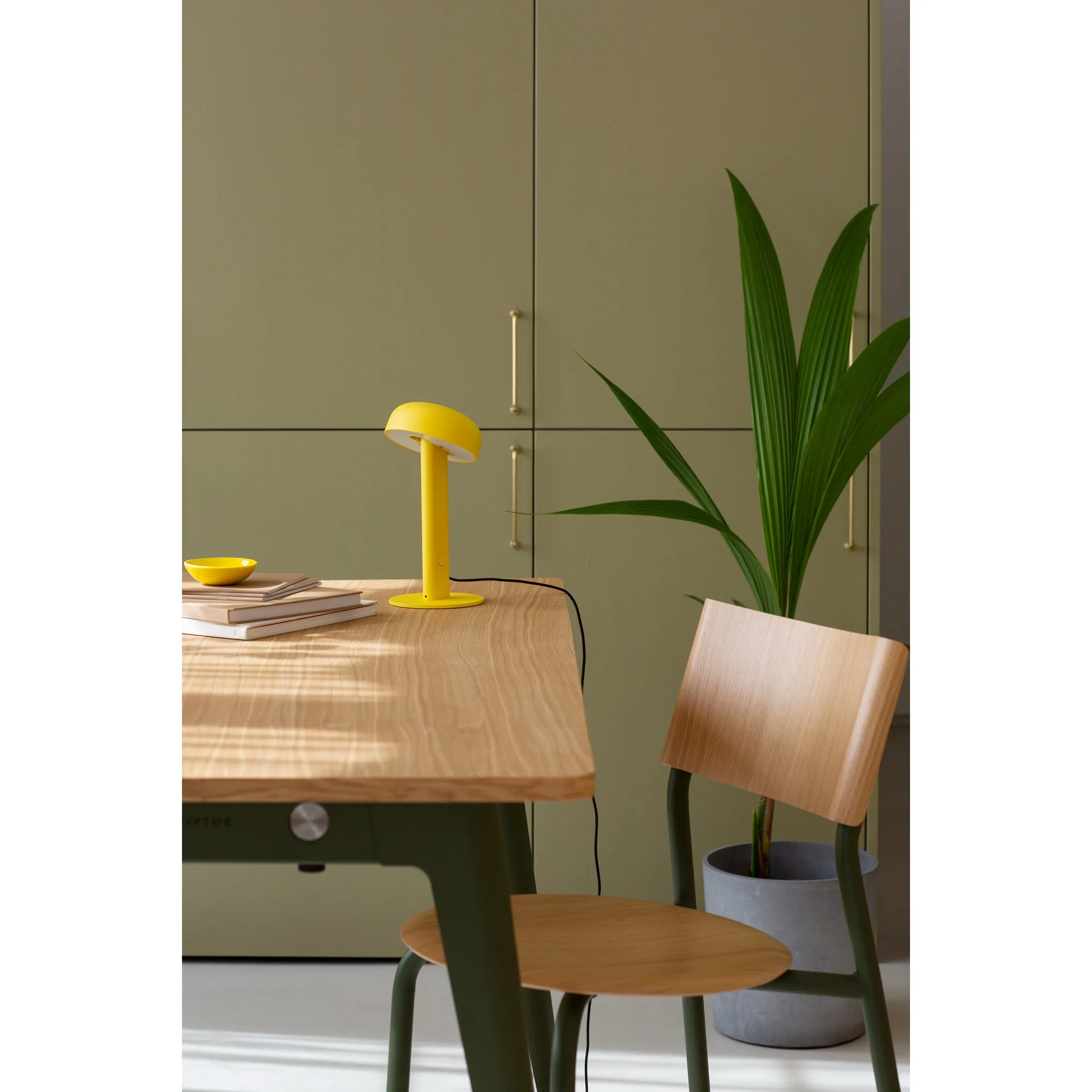 TIPTOE Table Lamp Ash Pink